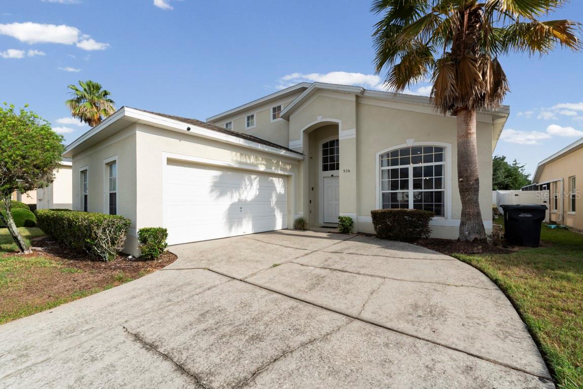 HAMPTON ESTATES - Residential