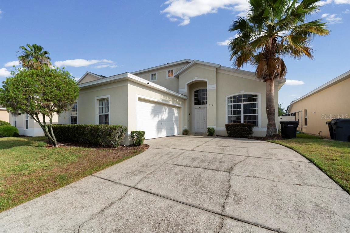 HAMPTON ESTATES - Residential