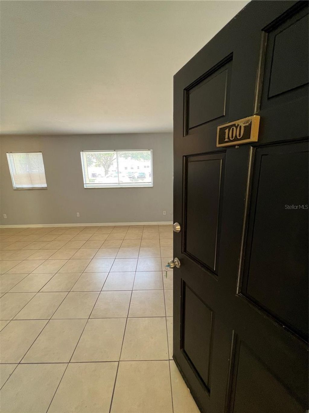 Photo of 3206 W Azeele Street #100, Tampa, FL 33609 (MLS # TB8494669)