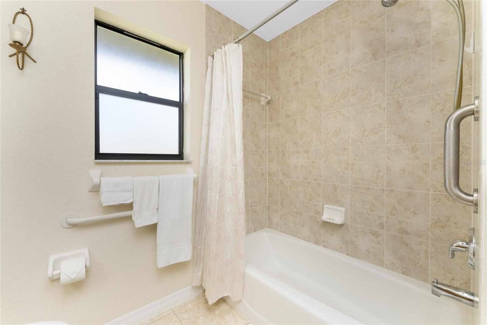 ROTONDA WEST BROADMOOR - Residential