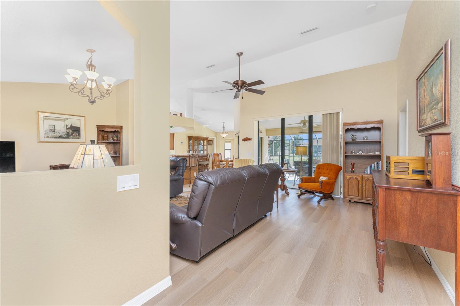 ROTONDA WEST BROADMOOR - Residential