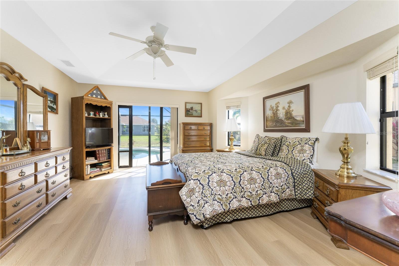 ROTONDA WEST BROADMOOR - Residential