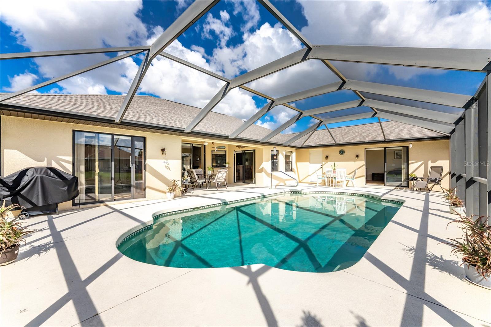 ROTONDA WEST BROADMOOR - Residential