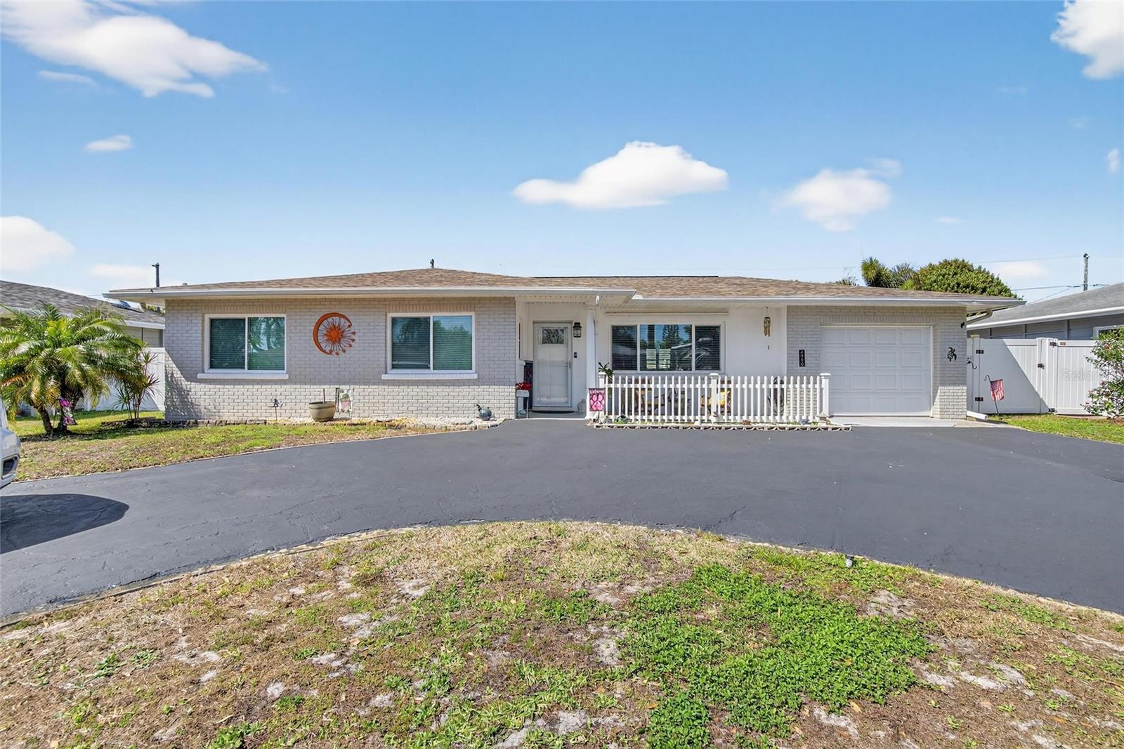 BAY PINES ESTATES - Residential