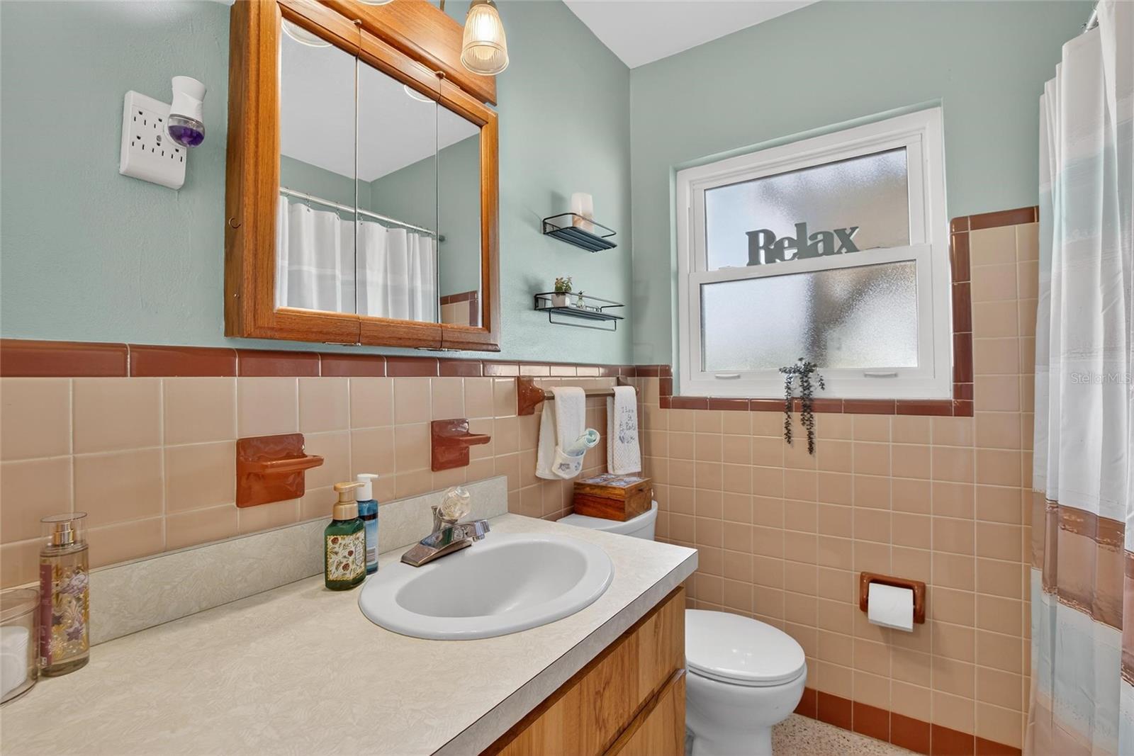 BAY PINES ESTATES - Residential