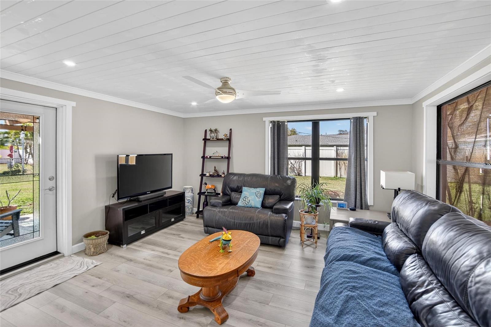 BAY PINES ESTATES - Residential