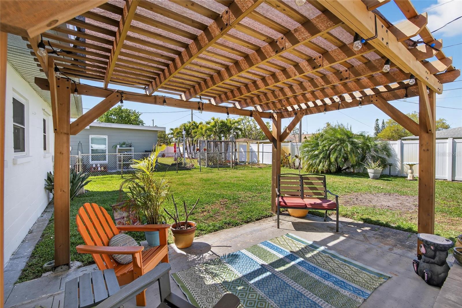 BAY PINES ESTATES - Residential