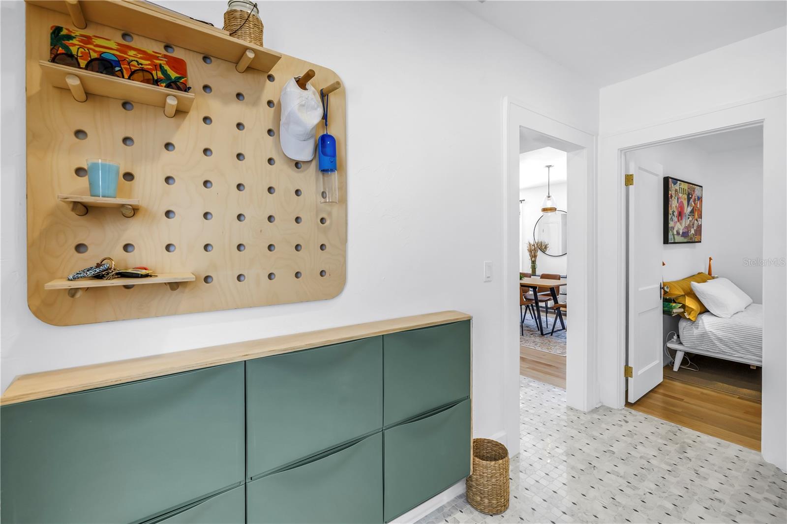 SETCHELLS PINELLAS POINT SUB - Residential Lease