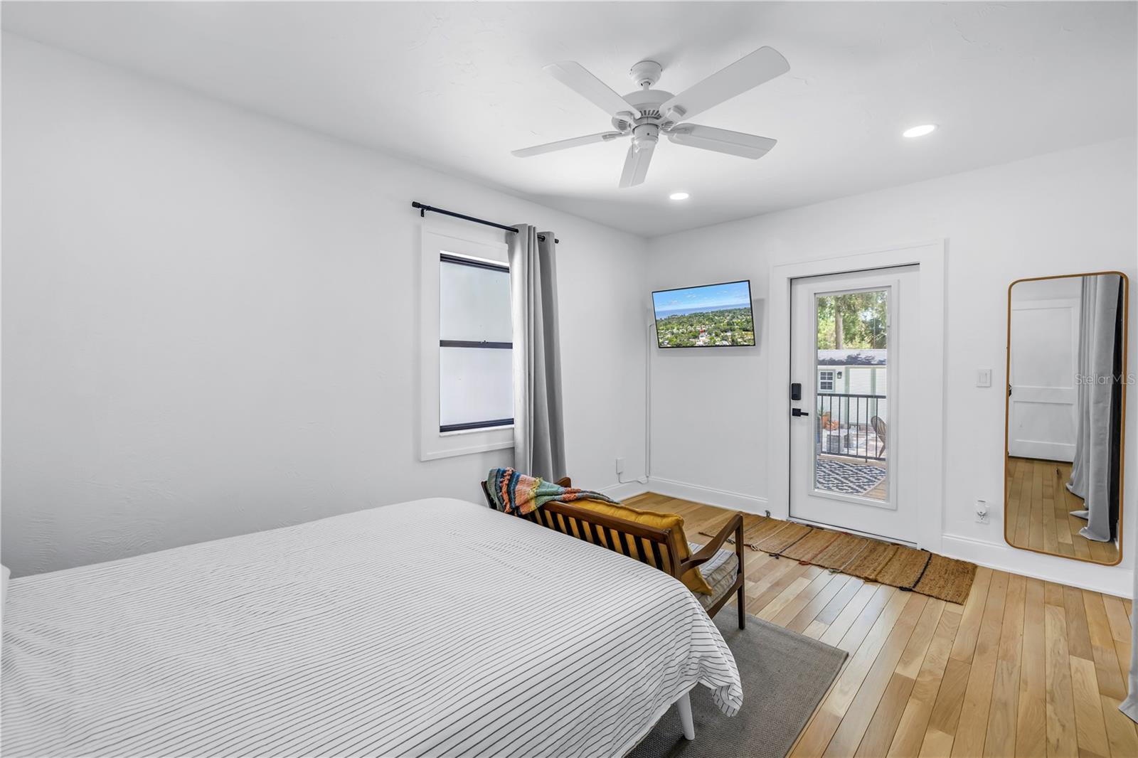 SETCHELLS PINELLAS POINT SUB - Residential Lease