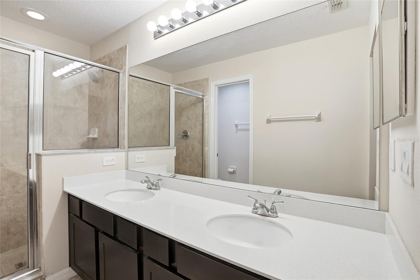 OAK RIDGE - Residential