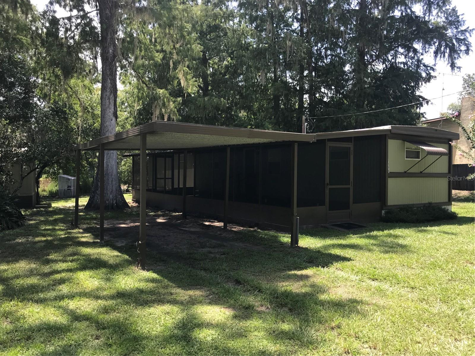 Look at this Home!!! Beautiful 2 bedroom 2 bath Mobile Home on the Withlacoochee River. This home was
completely remodeled in 2024. Ready to move into today! ALL NEW- Vinyl planking, Knockdown texture on
walls, Paint, Ceiling fans, LED lights throughout, Toilets, Fixtures, Vanities, Windows, Water softener and
treatment system, Well pump and Tank, A/C ducting, silver roof coating on shed, and Silicone roof coating on
home. ALSO HAS a Huge 12x40 Screen Porch, 10x20 Carport, 15x15 Tool shed/pump house, 200 amp electrical service, Central
heat and air, Small dog fenced area, Private boat ramp on property, and a 6 foot concrete sea-wall. The address
for the home is in Bushnell, but it's actually in Nobleton, Florida. Please submit a Pre-qualification letter or bank
statement to arrange a showing appointment