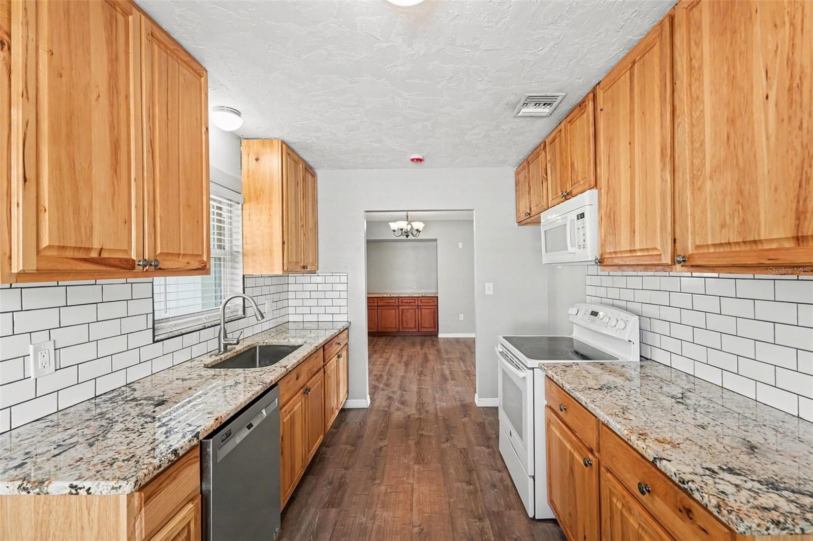 HIGH POINT GARDENS - Residential