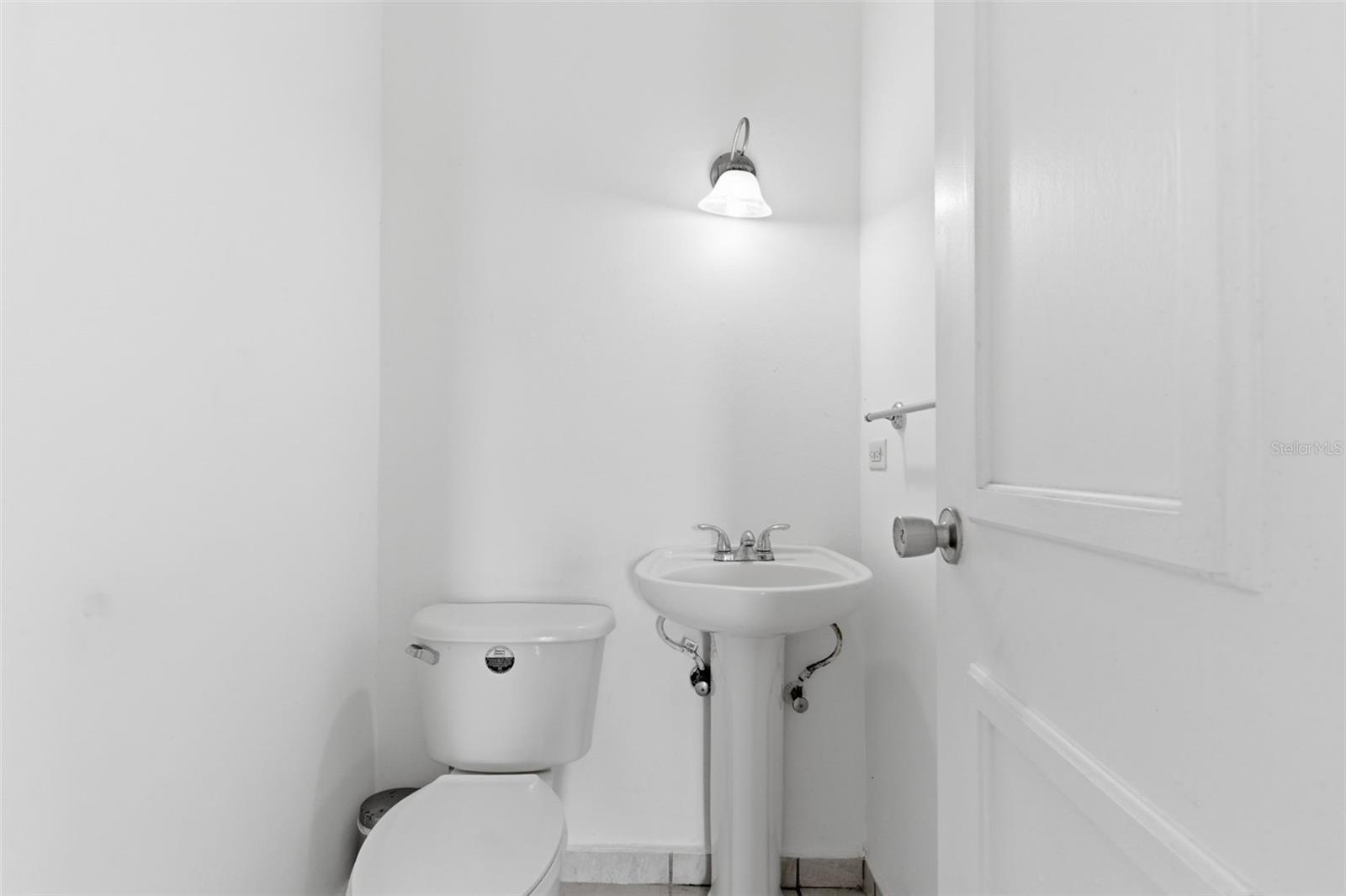 PASEOS DE DORADO - Residential