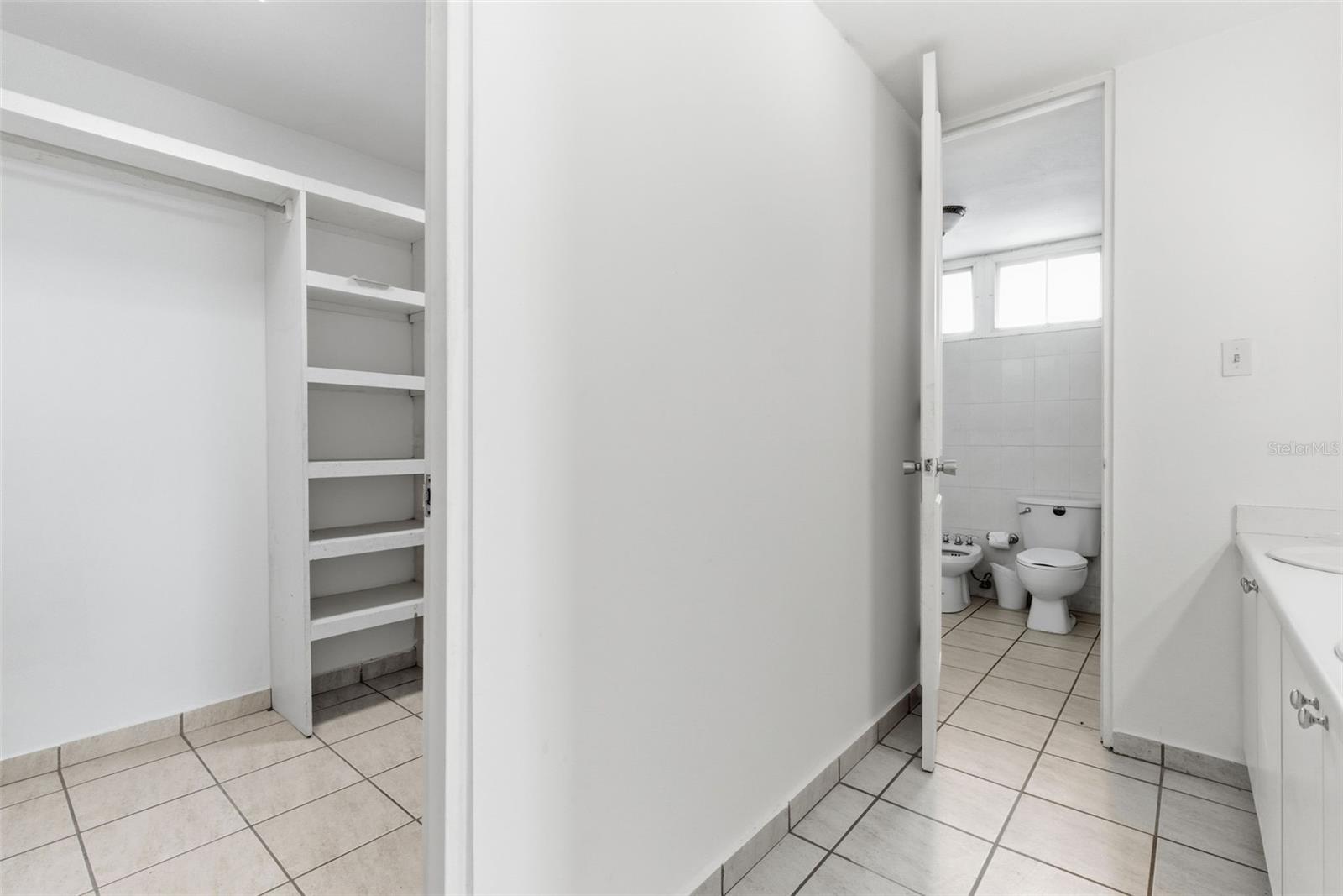 PASEOS DE DORADO - Residential