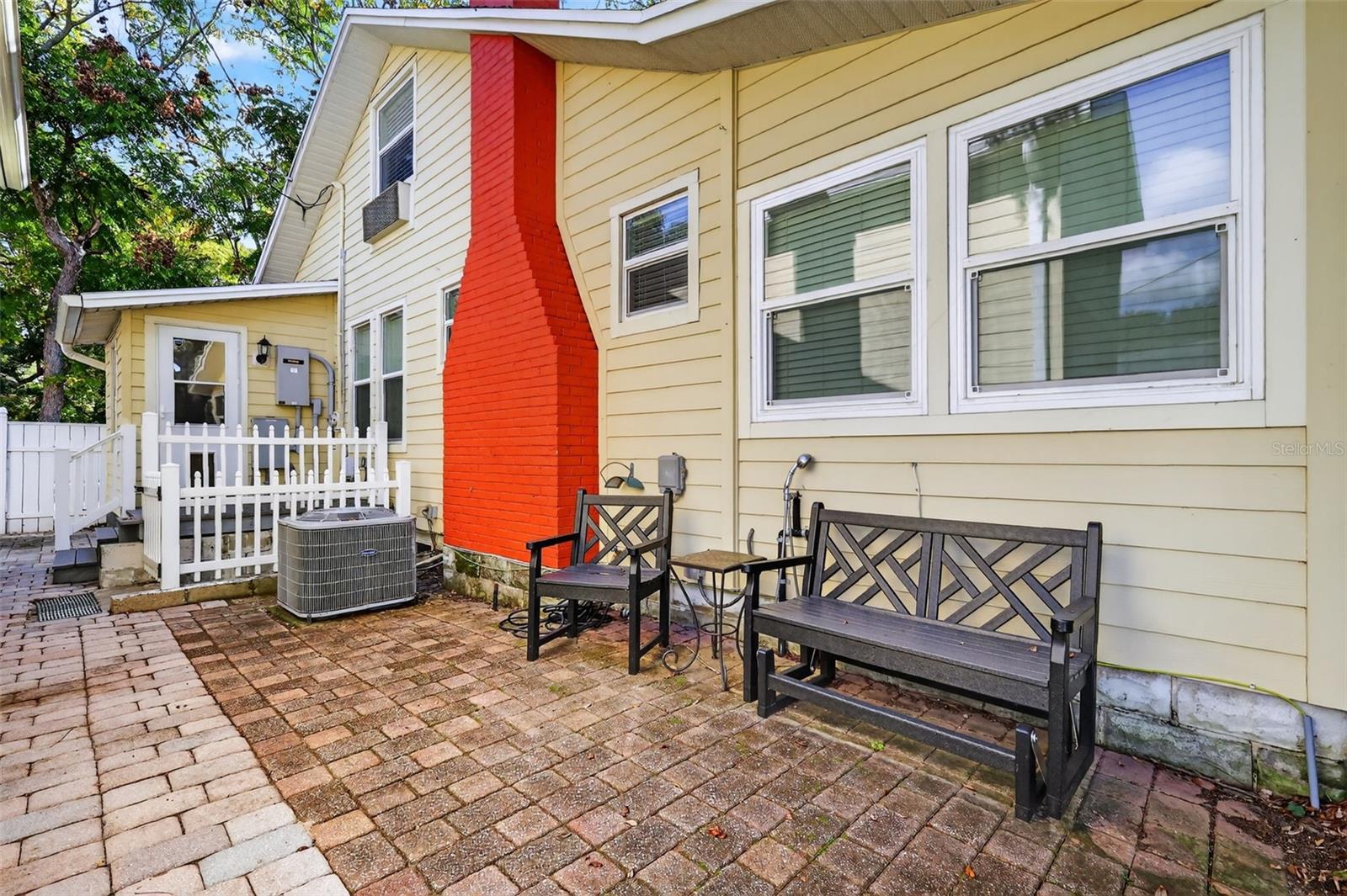 MOUNT DORA BRUN LT 01 - Residential