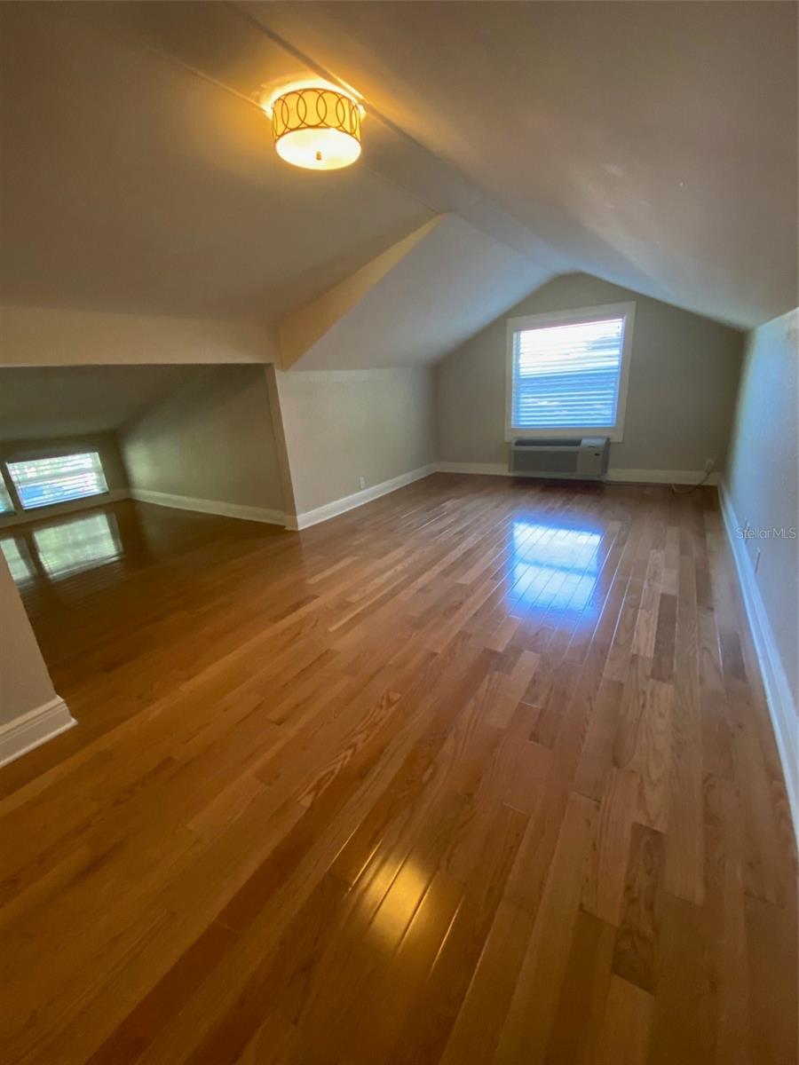 MOUNT DORA BRUN LT 01 - Residential