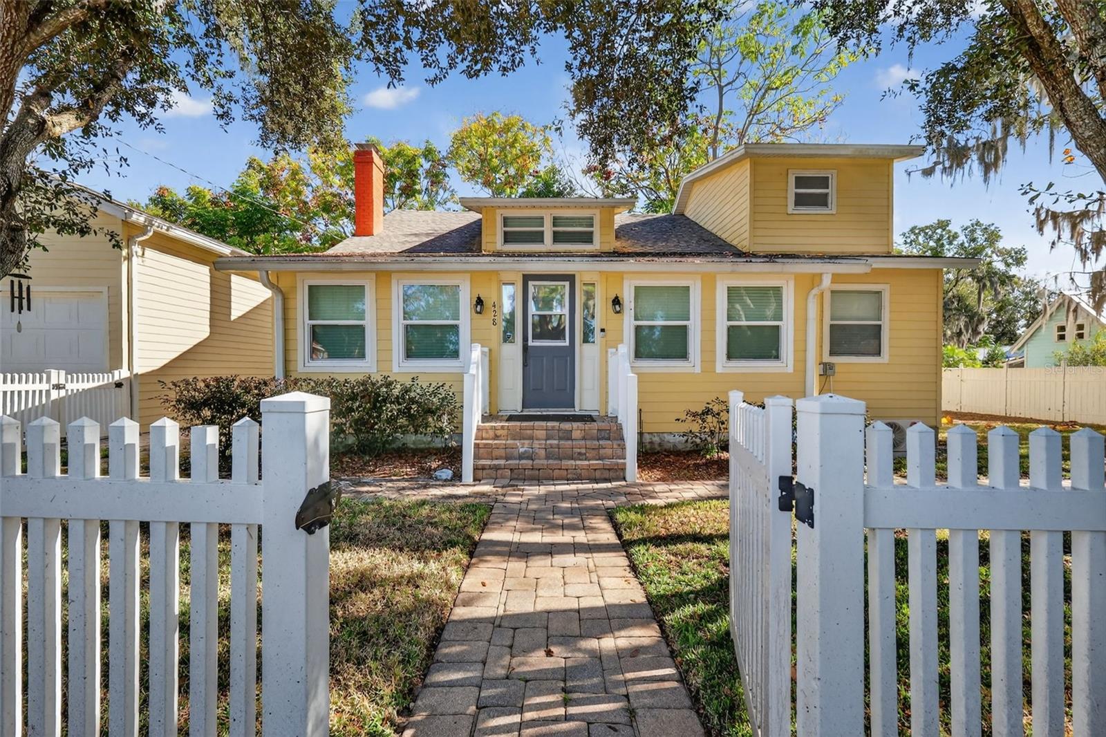 MOUNT DORA BRUN LT 01 - Residential