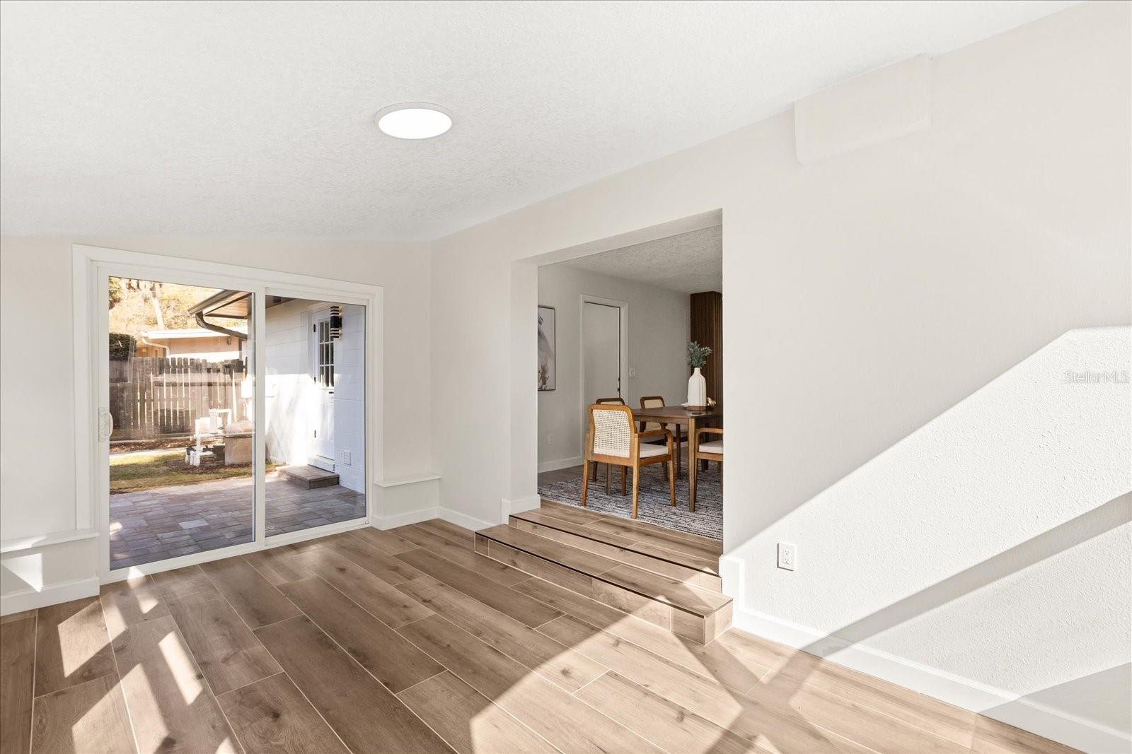 OAKLAND HEIGHTS - Residential