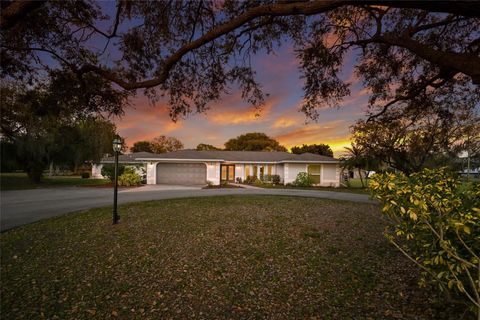 Photo of 1516 Fox Creek Drive, Sarasota, FL 34240 (MLS # A4683593)