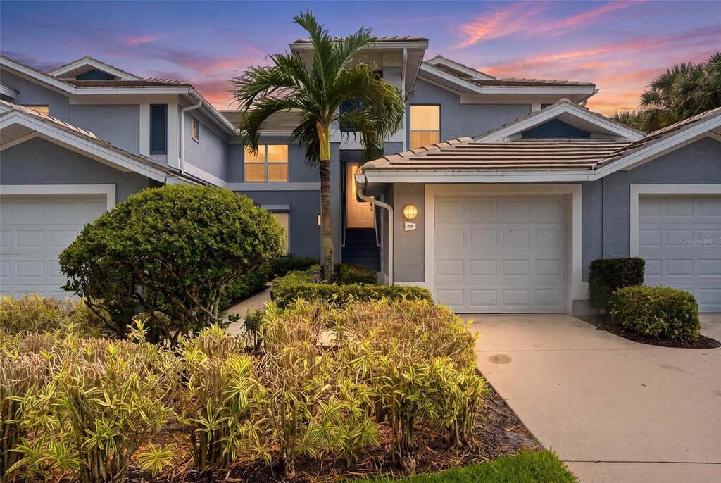 Photo of 710 Tarpon Cove Drive #203, Naples, FL 34110 (MLS # C7529412)