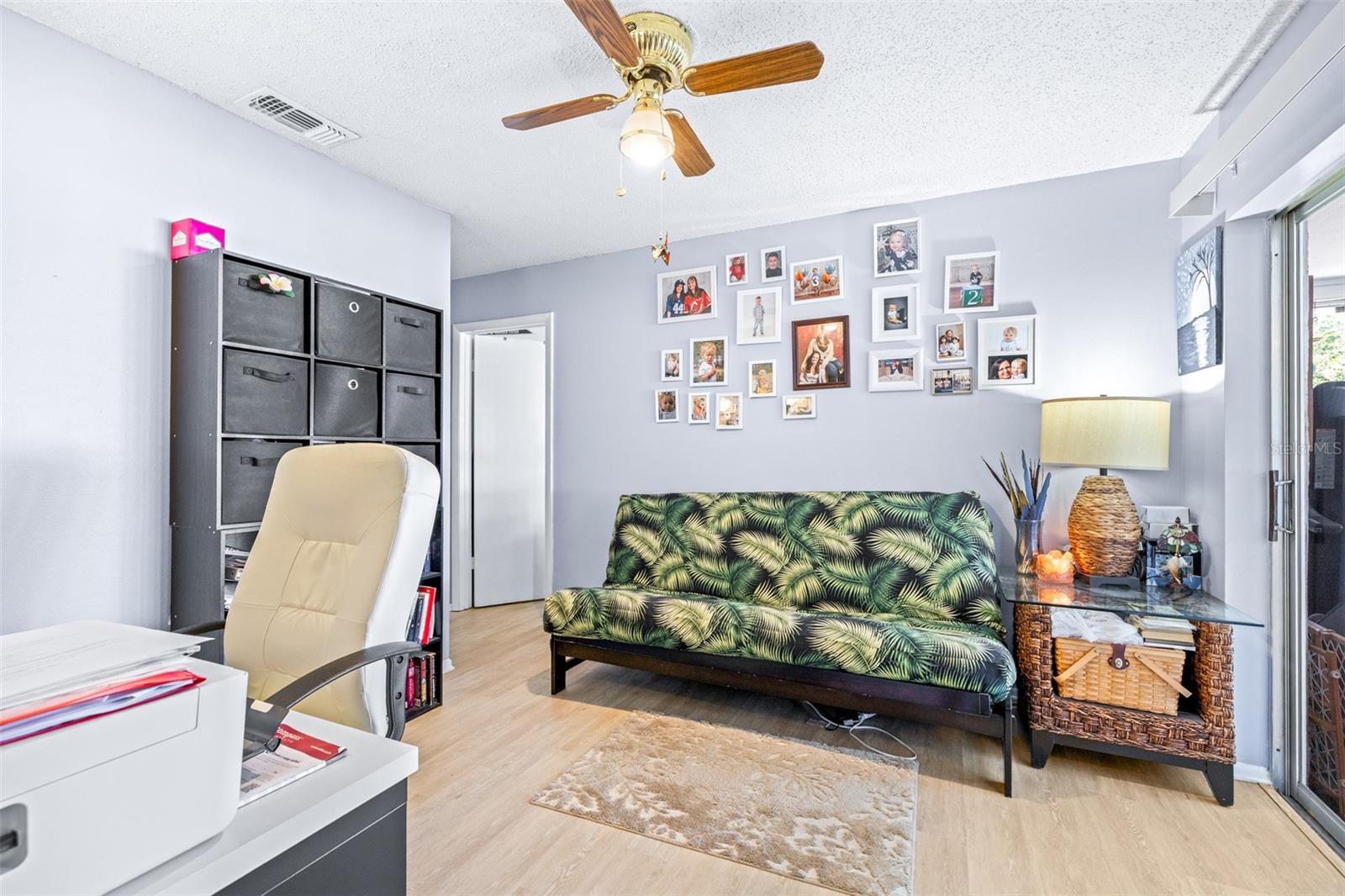 ANCHORAGE OF TARPON LAKE UNIT THREE THE - Residential