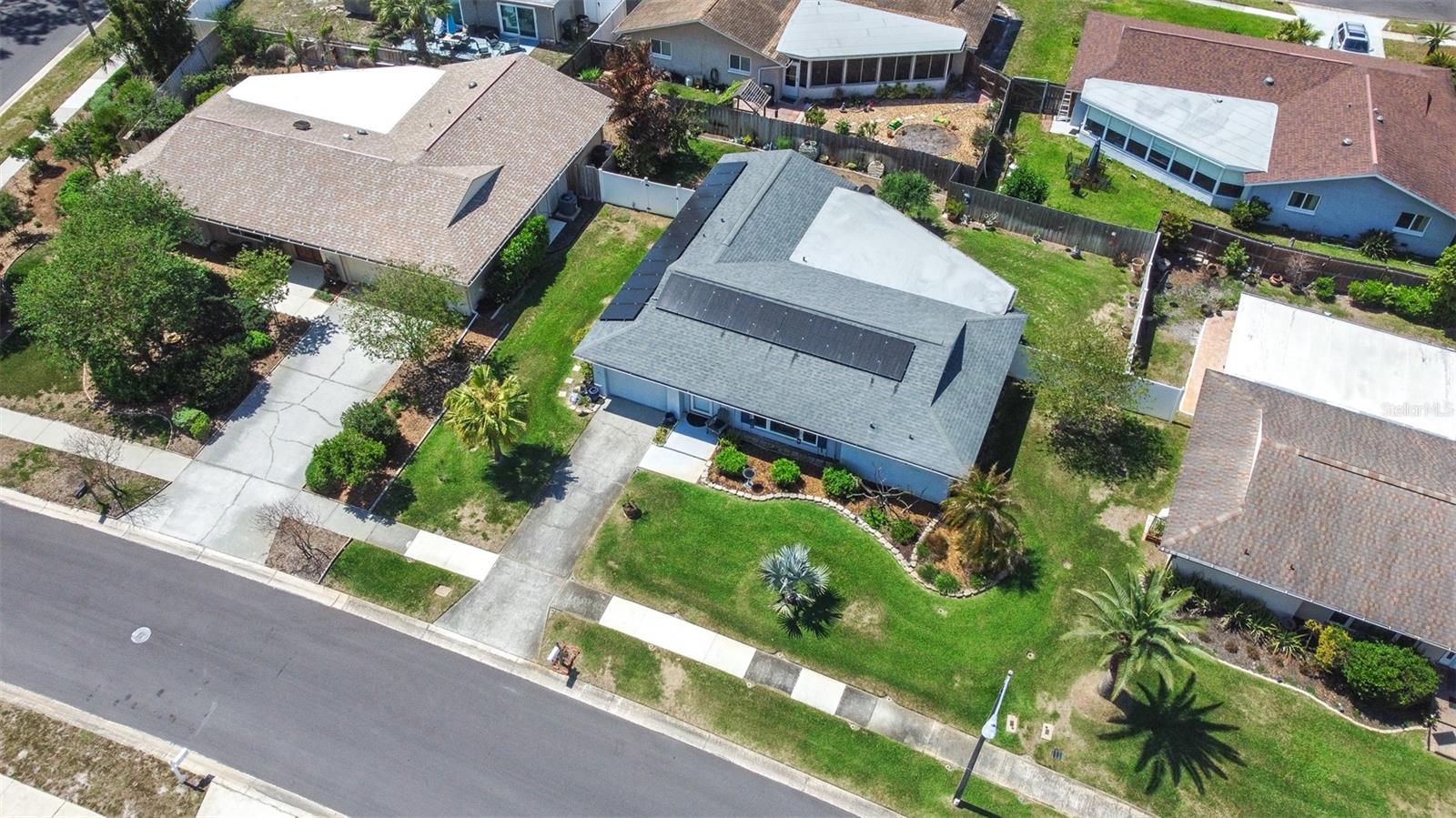 ANCHORAGE OF TARPON LAKE UNIT THREE THE - Residential