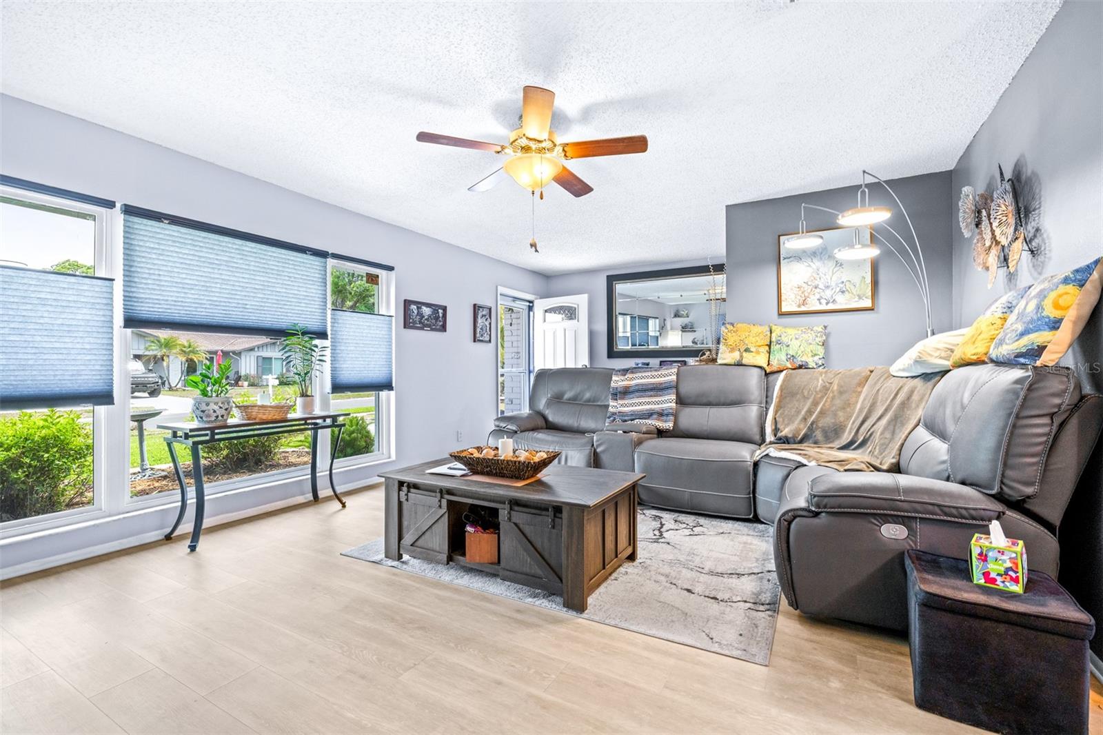 ANCHORAGE OF TARPON LAKE UNIT THREE THE - Residential