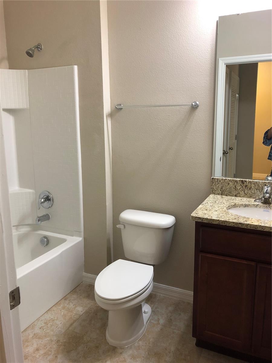 WATERSIDE VILLAGE - Residential Lease