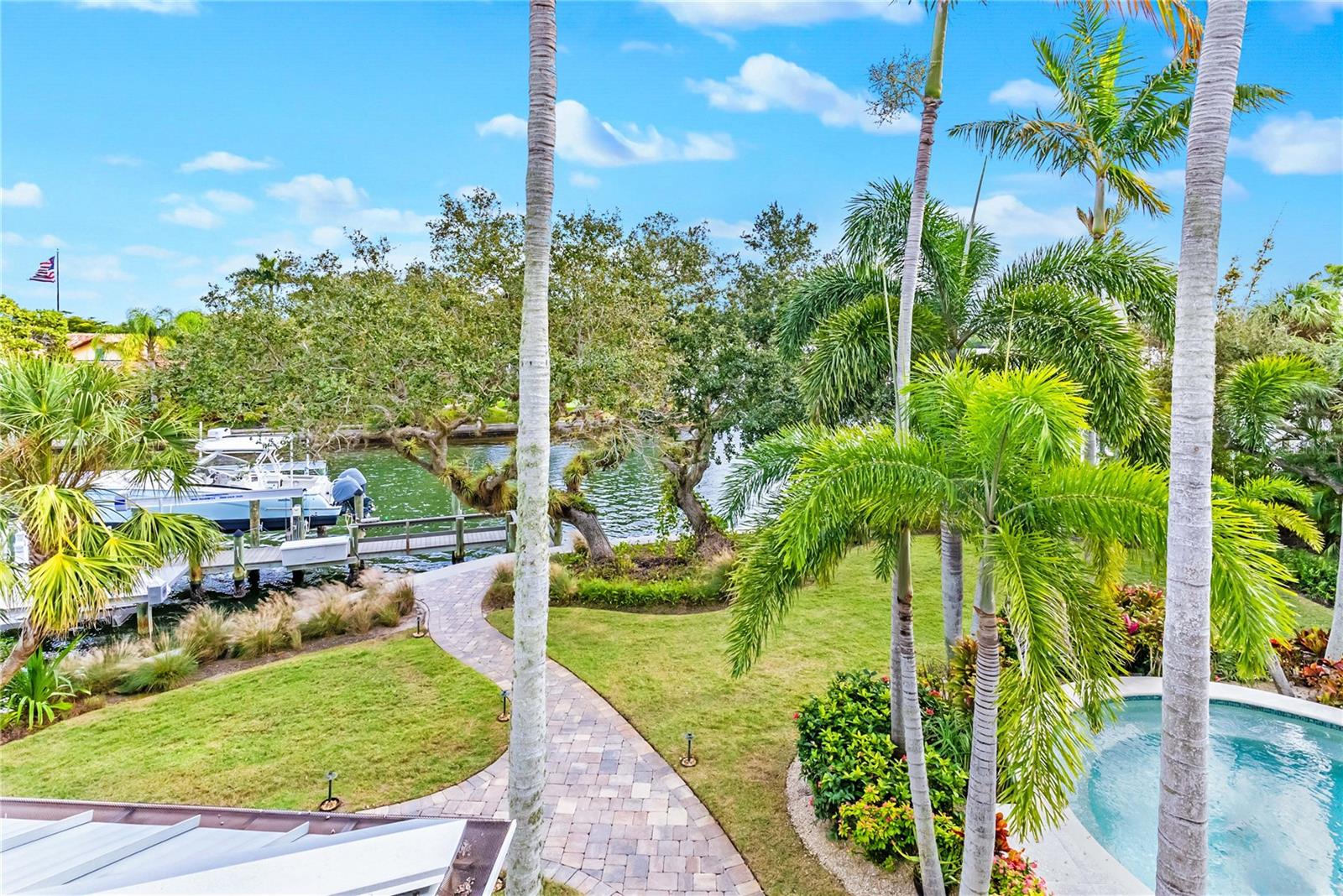 HIDDEN HARBOR - Residential