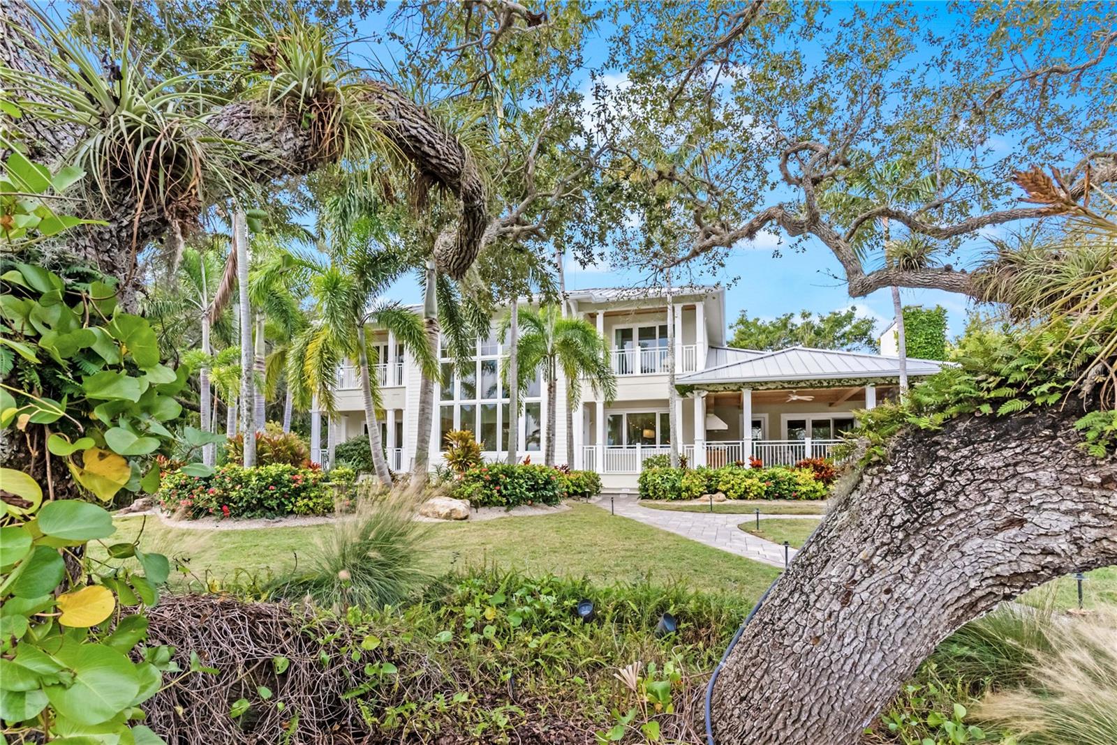 HIDDEN HARBOR - Residential