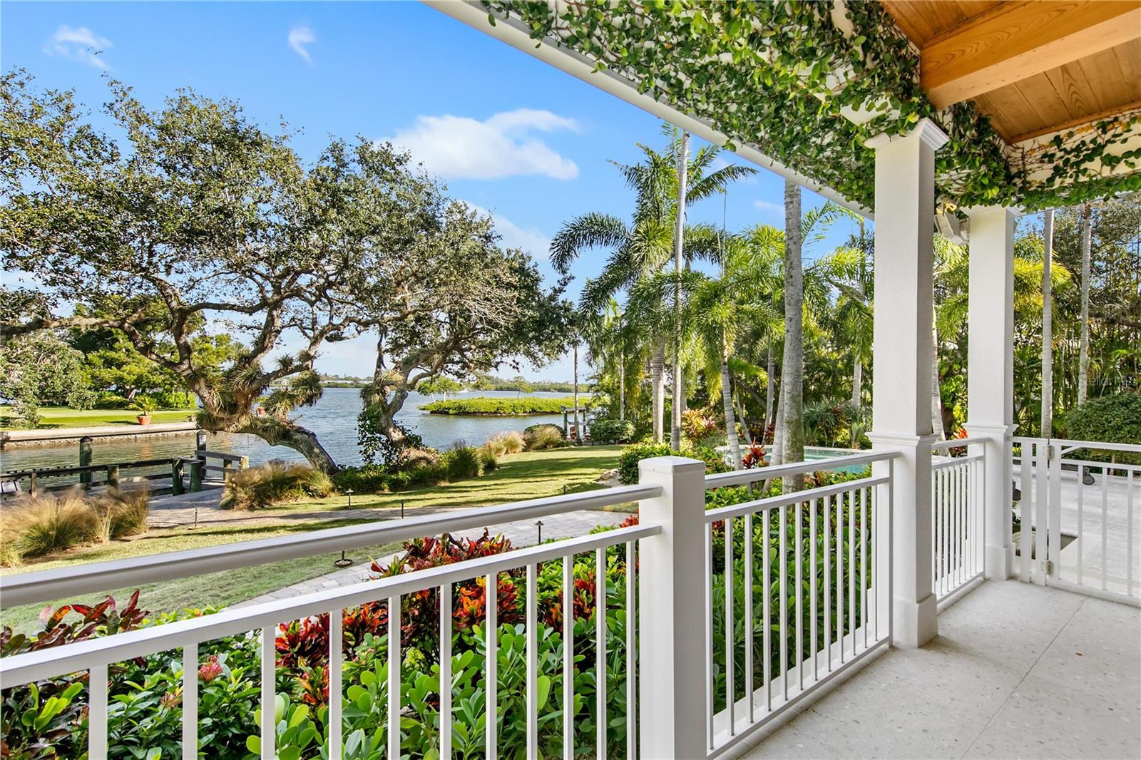 HIDDEN HARBOR - Residential