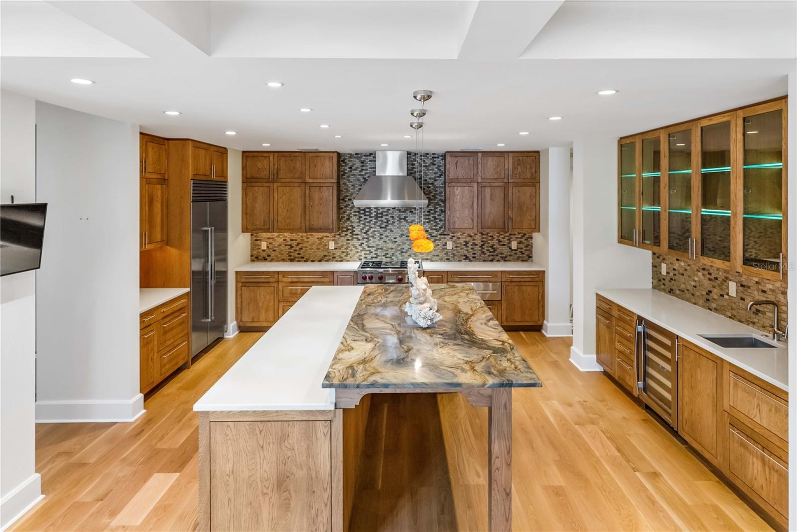 HIDDEN HARBOR - Residential