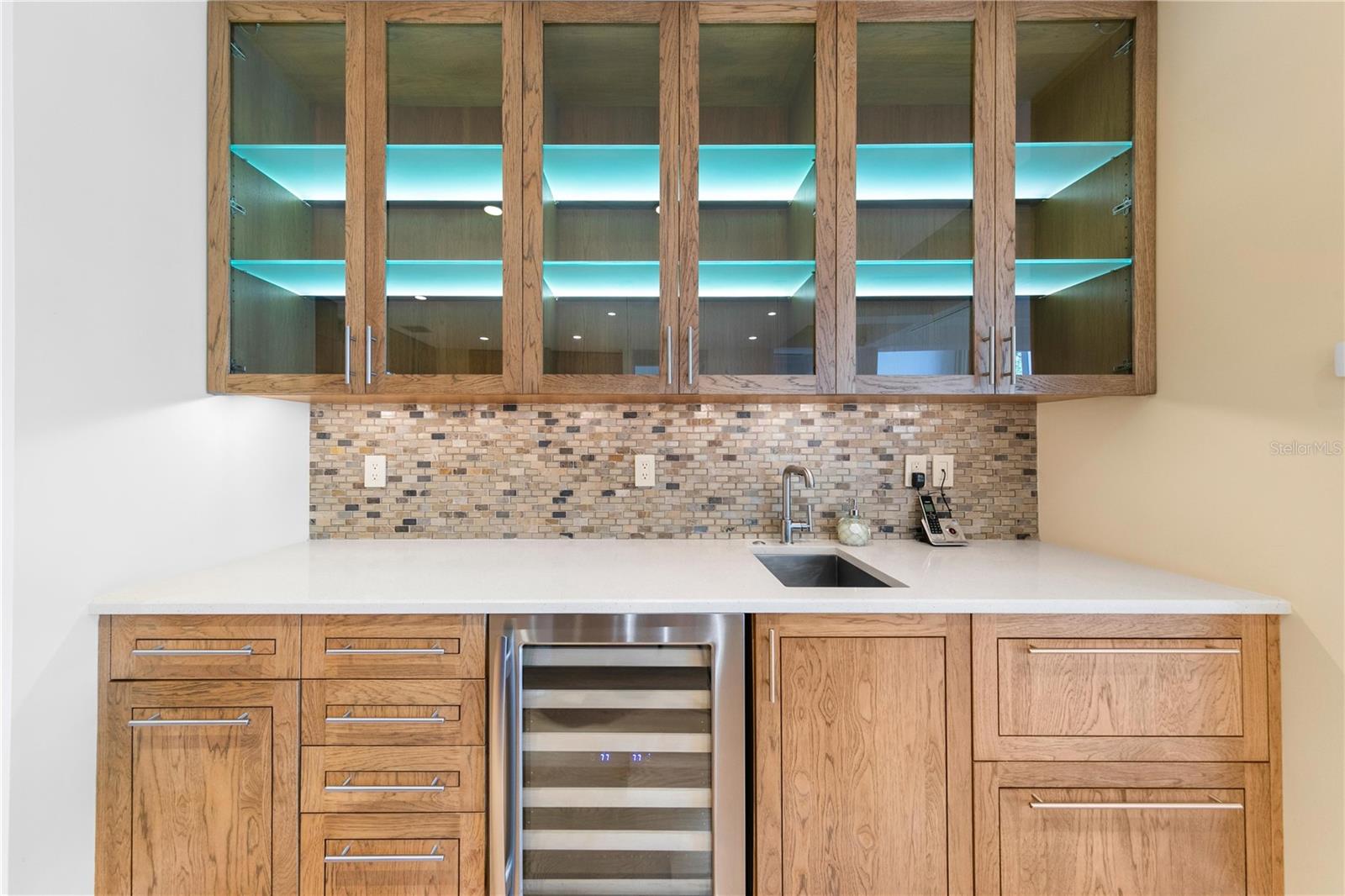 HIDDEN HARBOR - Residential