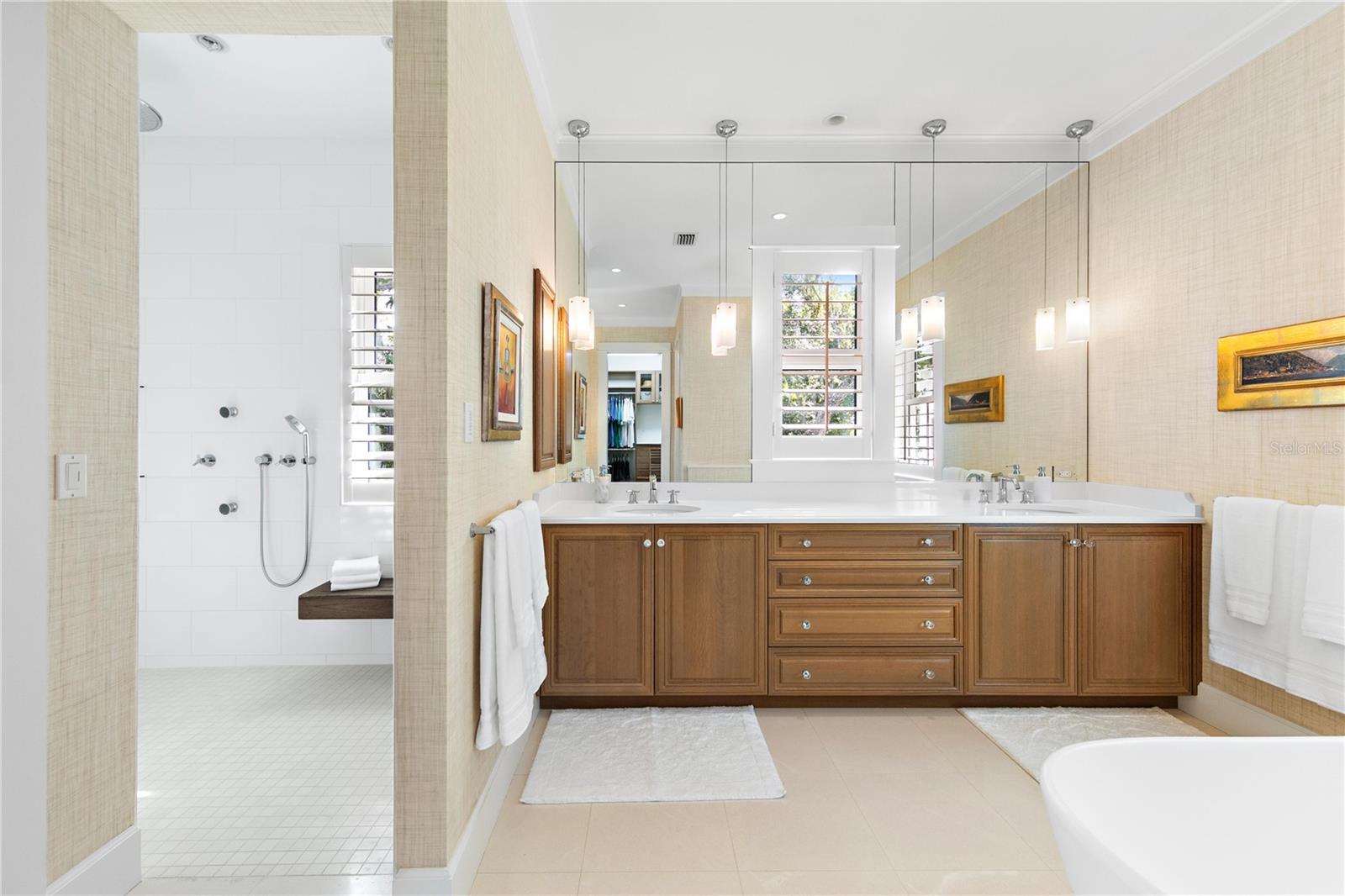 HIDDEN HARBOR - Residential