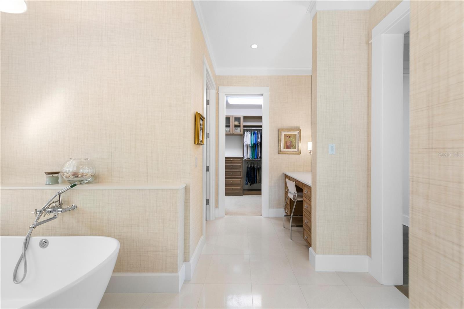 HIDDEN HARBOR - Residential