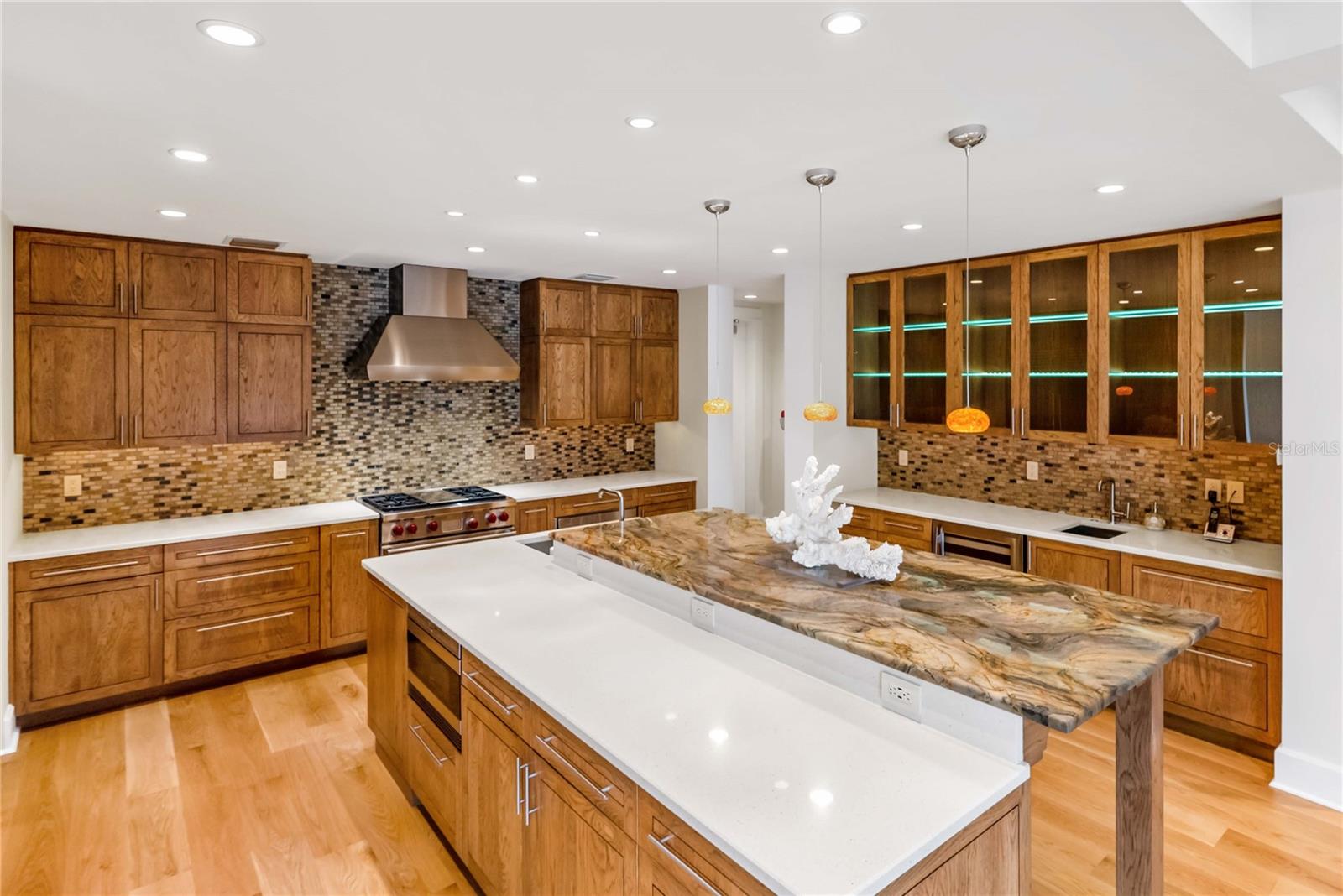 HIDDEN HARBOR - Residential