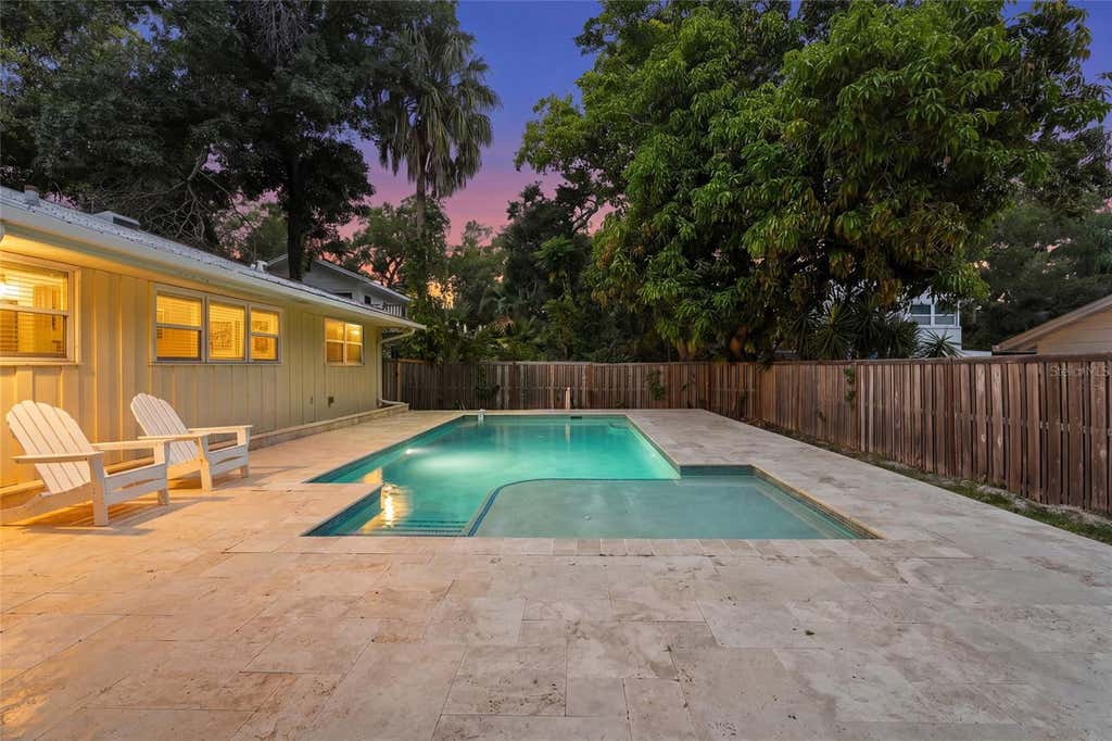Photo of 2480 Alameda Avenue, Sarasota, FL 34234 (MLS # A4695803)