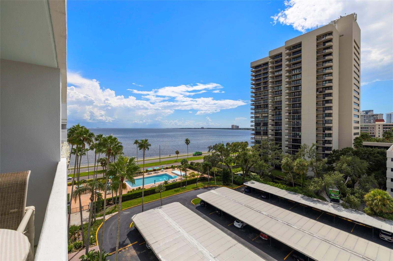 HARBOUR HOUSE CONDO - Residential