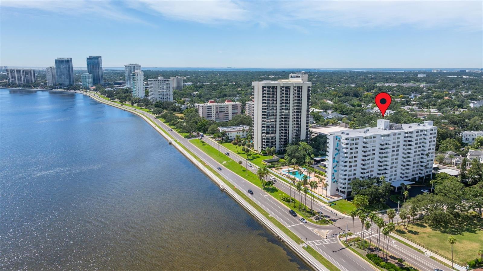 HARBOUR HOUSE CONDO - Residential