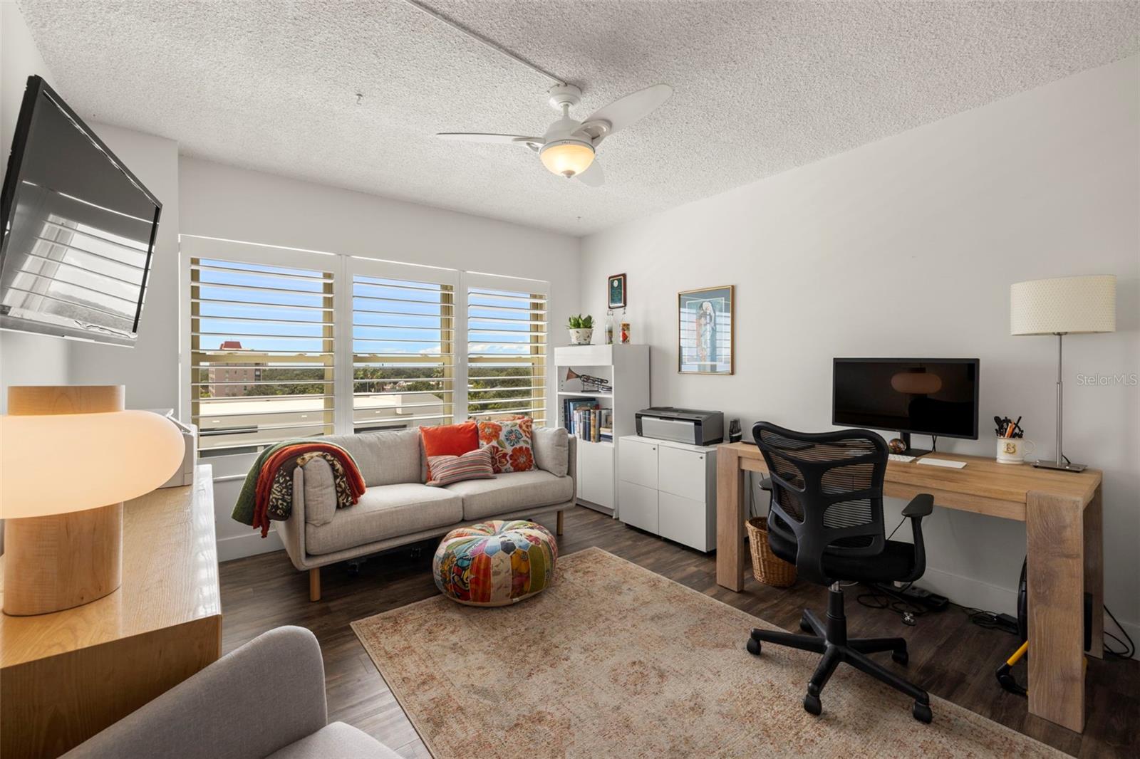 HARBOUR HOUSE CONDO - Residential