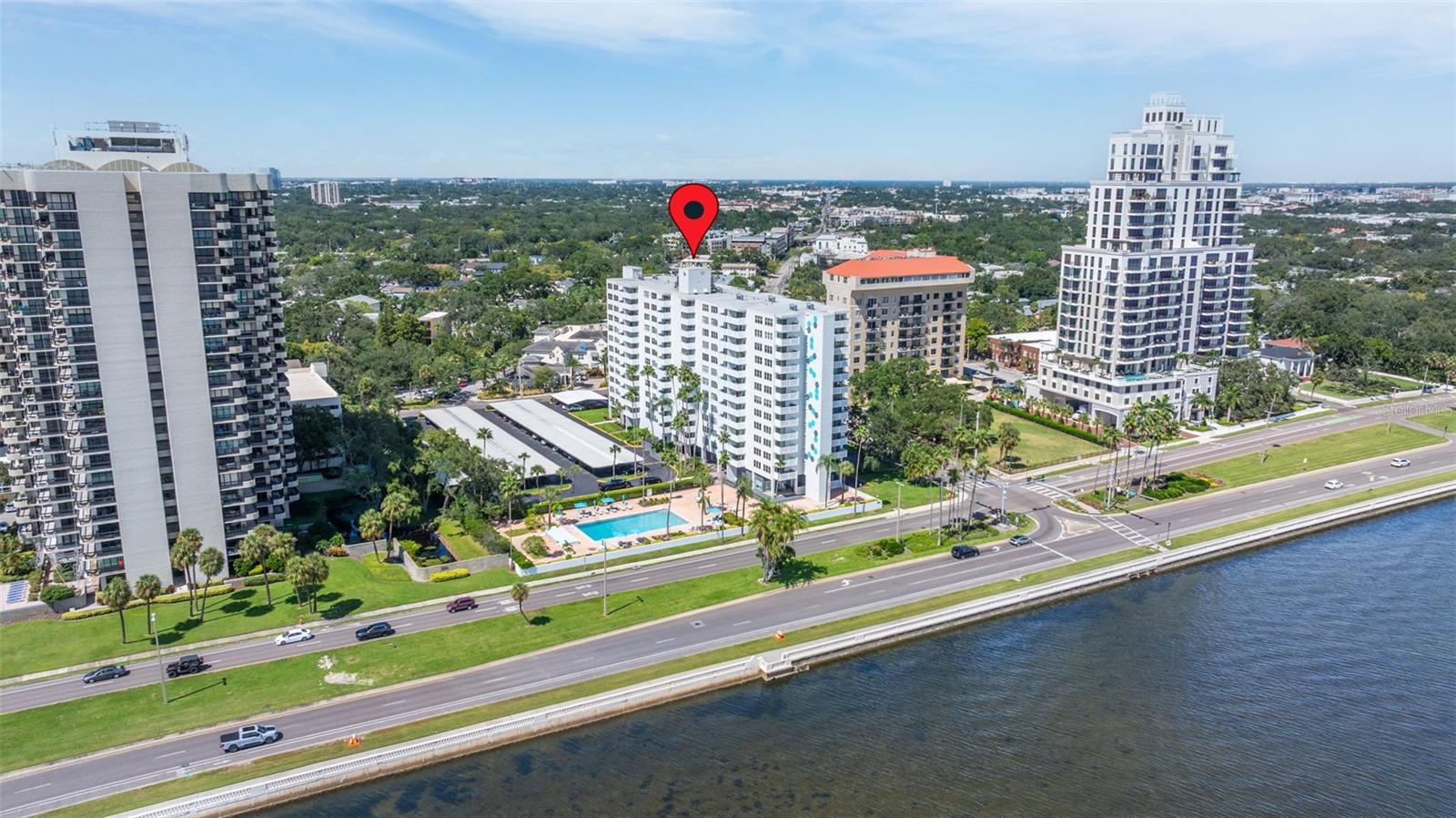 HARBOUR HOUSE CONDO - Residential