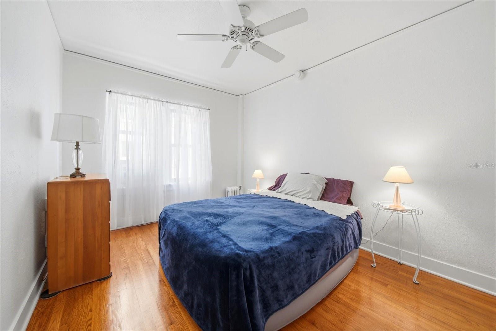 FLORI DE LEAON APTS CO-OP - Residential