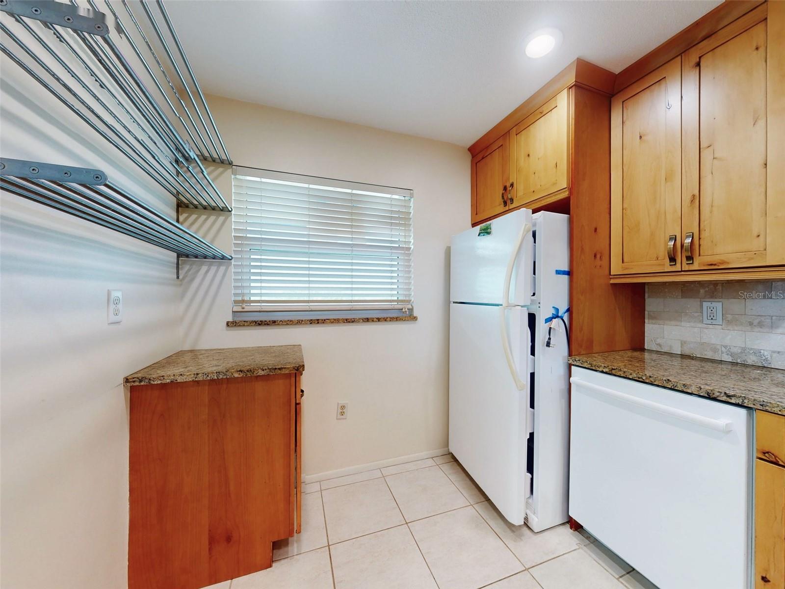 315 N CAUSEWAY 405
