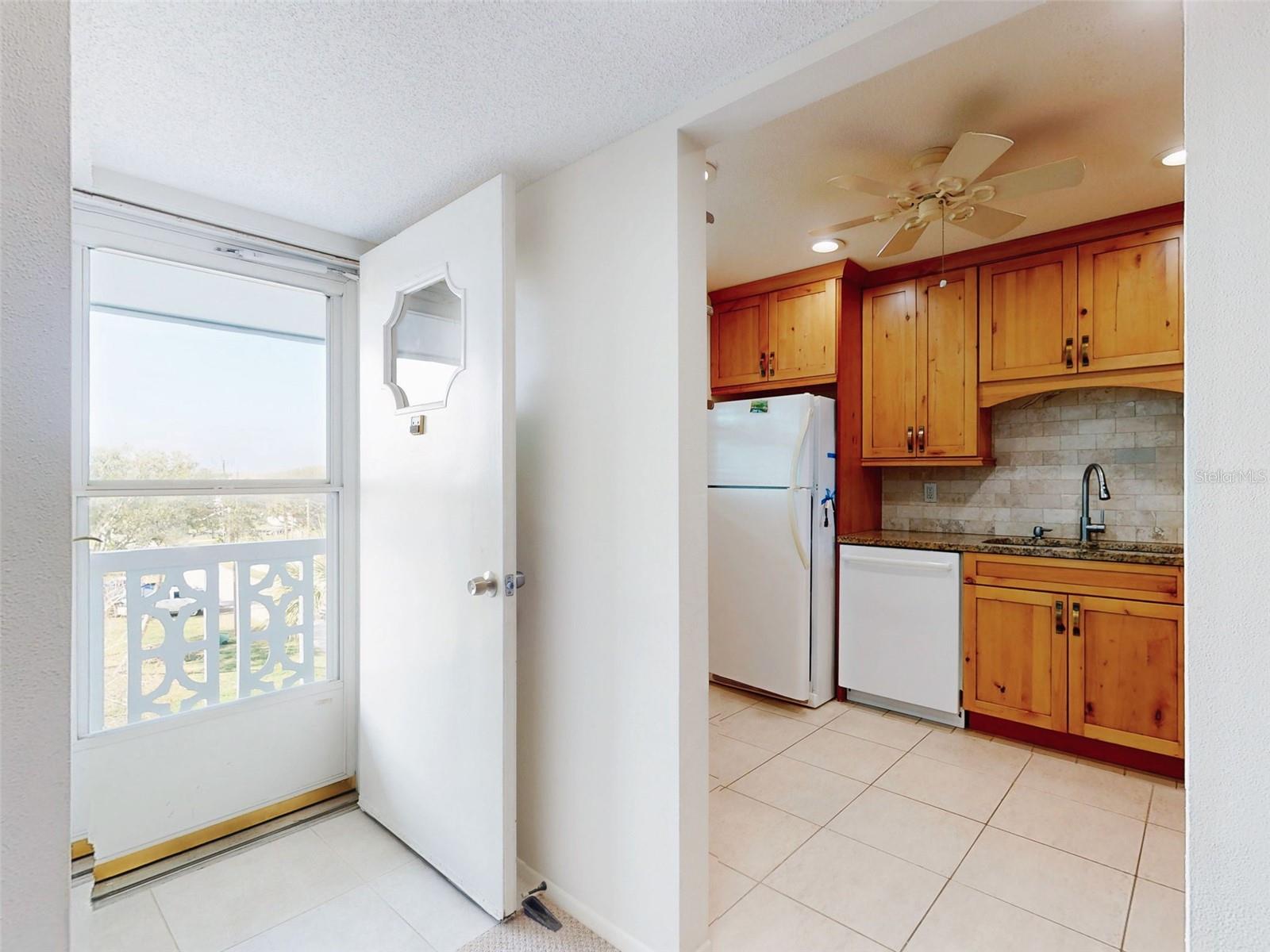 315 N CAUSEWAY 405