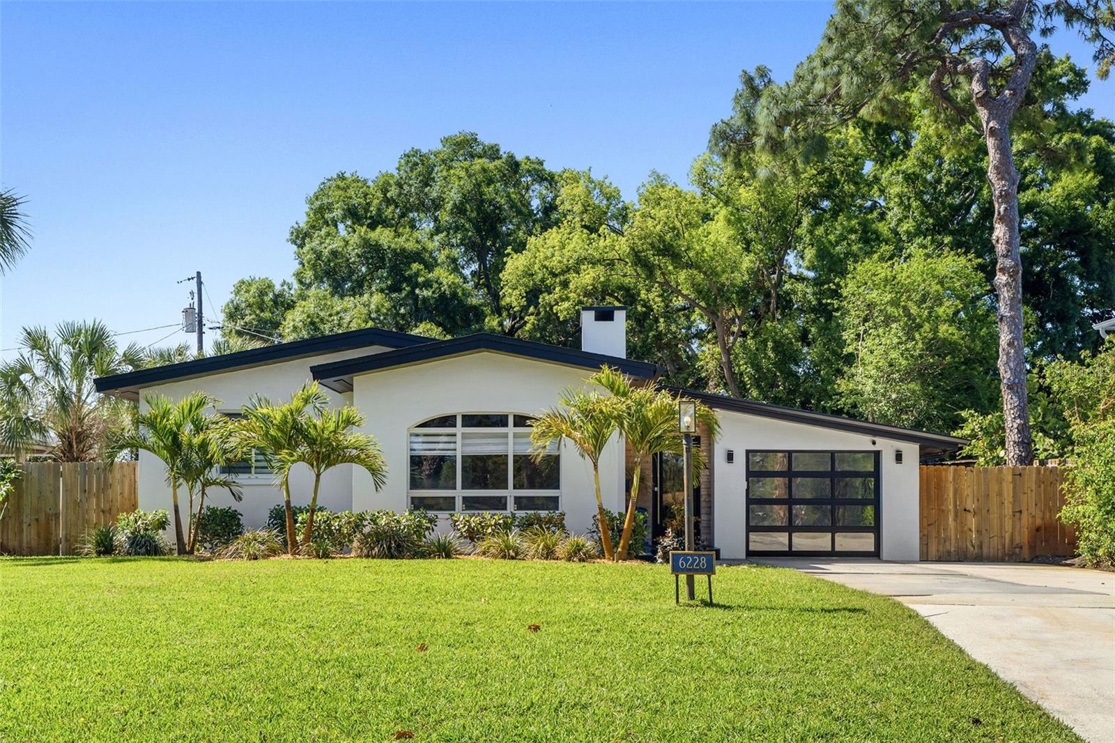 EAGLE CREST - Residential