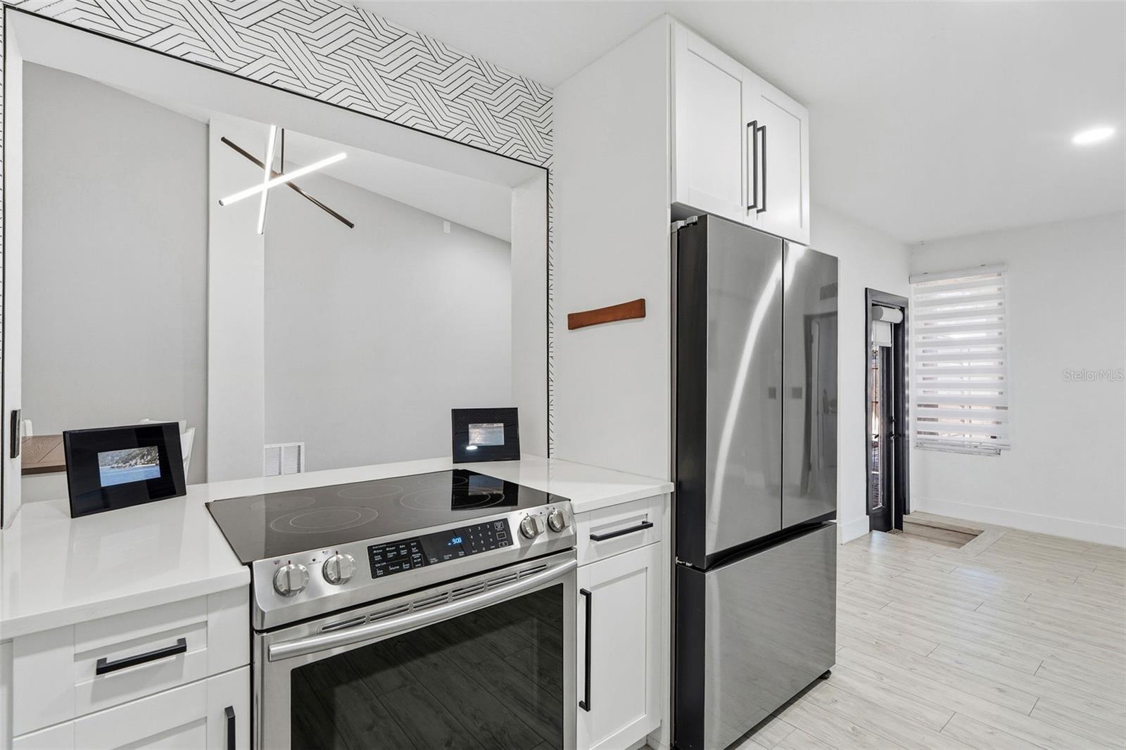 EAGLE CREST - Residential