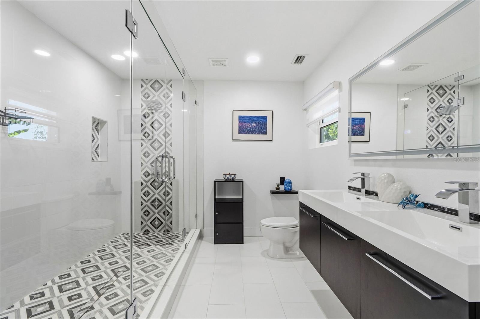 EAGLE CREST - Residential