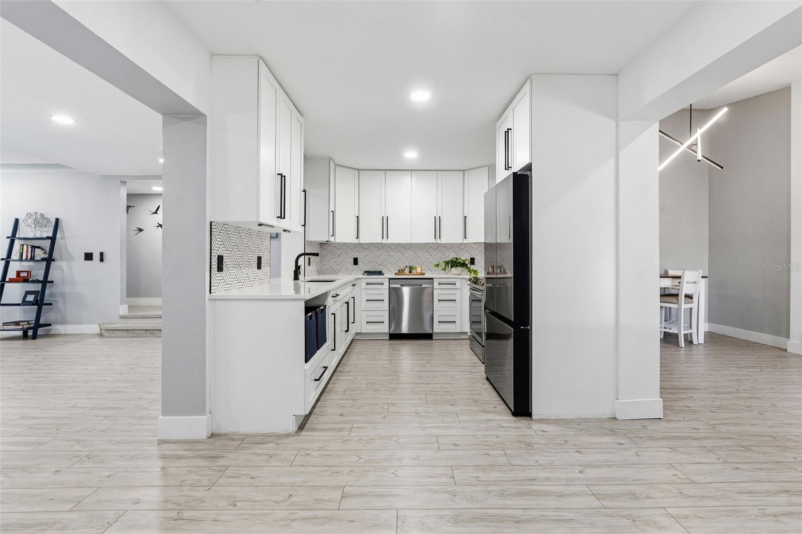 EAGLE CREST - Residential