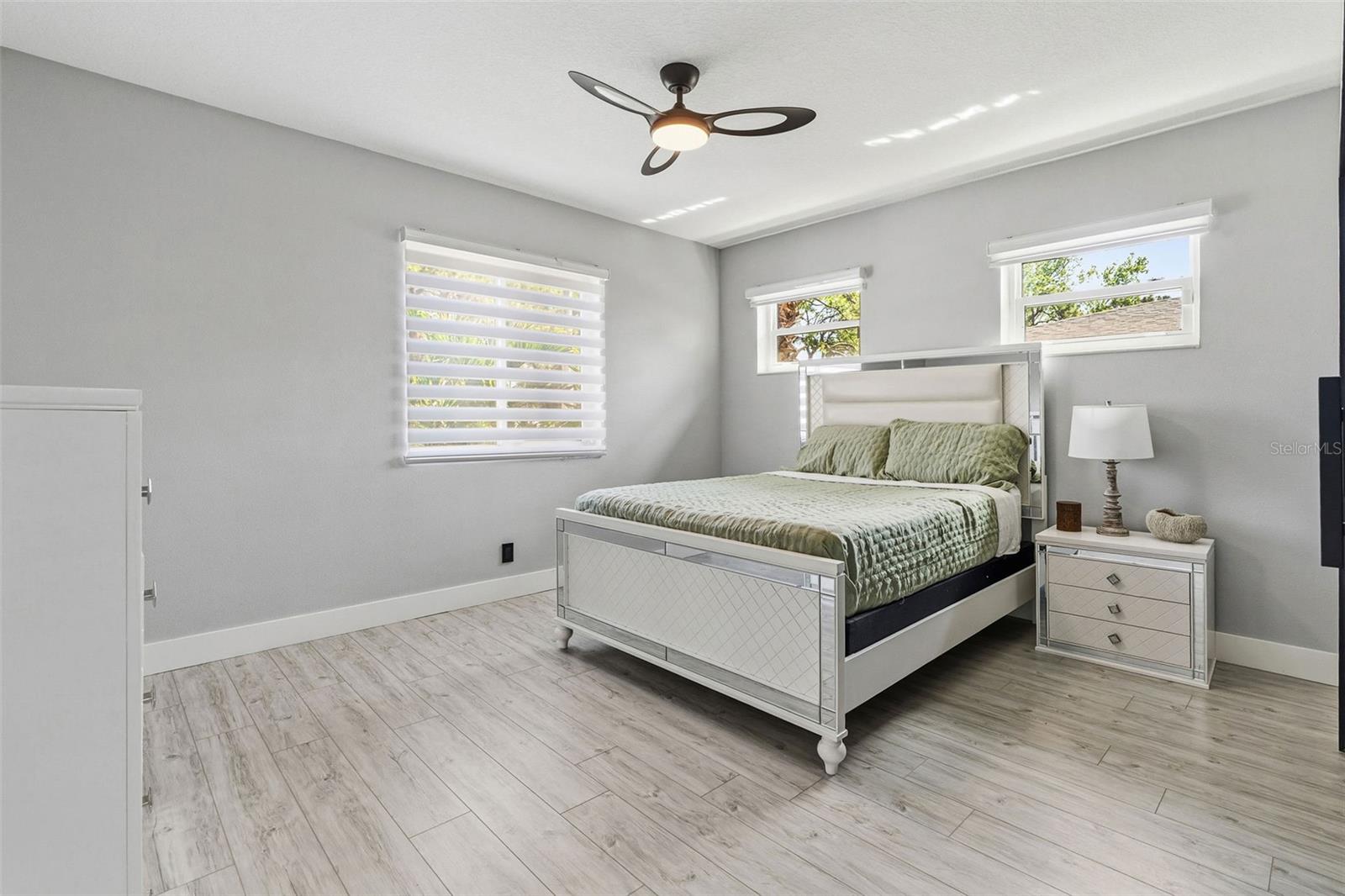 EAGLE CREST - Residential