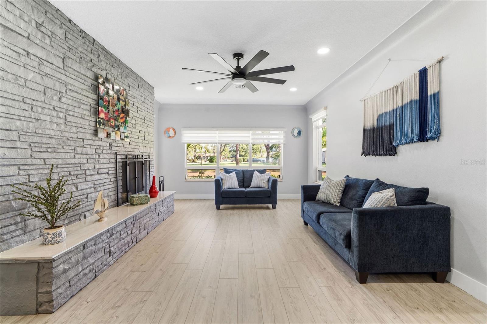 EAGLE CREST - Residential